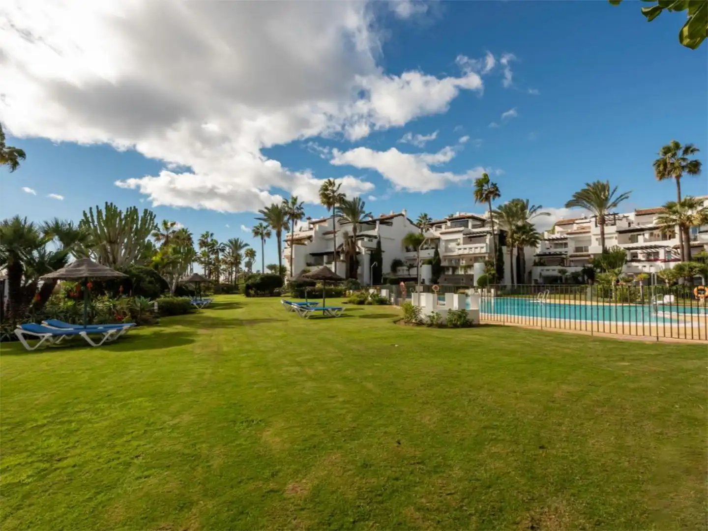 Garden of Flat for rent in Estepona  with Air Conditioner, Heating and Private garden