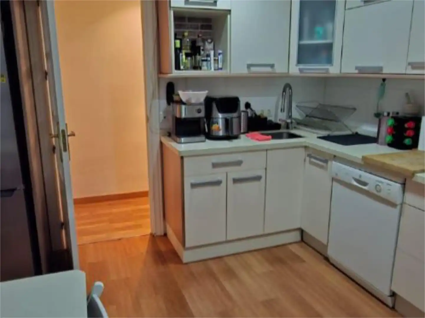 Wohnung zum Verkauf in Calle Santa Bárbara, 18, Centro - Sagrario Küche von Wohnung zum Verkauf in Granada Capital mit Klimaanlage