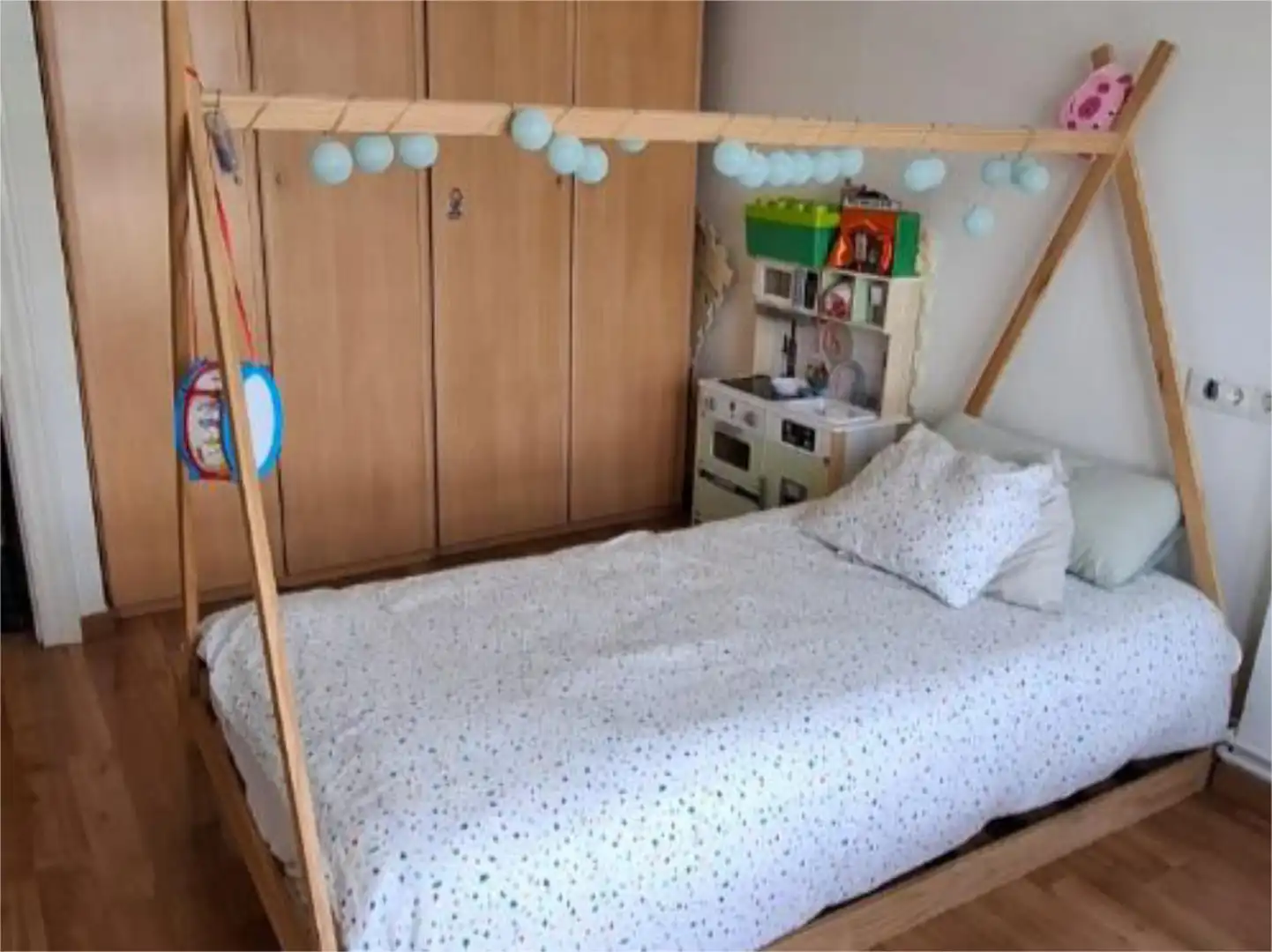 Wohnung zum Verkauf in Calle Santa Bárbara, 18, Centro - Sagrario Schlafzimmer von Wohnung zum Verkauf in Granada Capital mit Klimaanlage
