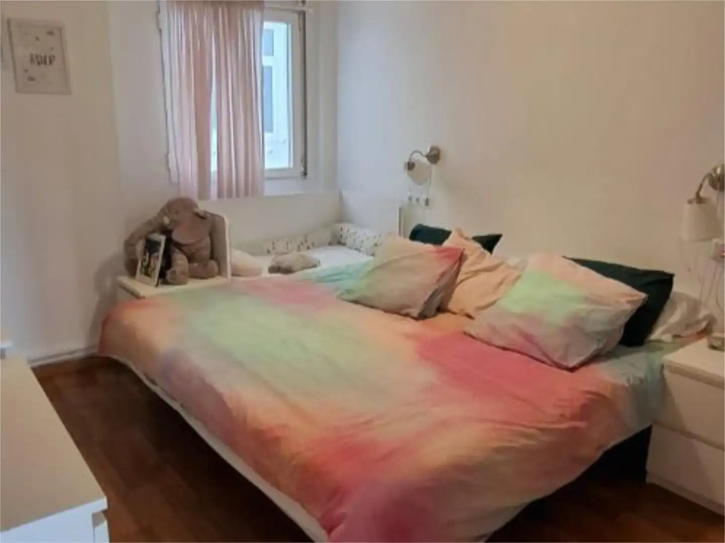 Wohnung zum Verkauf in Calle Santa Bárbara, 18, Centro - Sagrario Schlafzimmer von Wohnung zum Verkauf in Granada Capital mit Klimaanlage