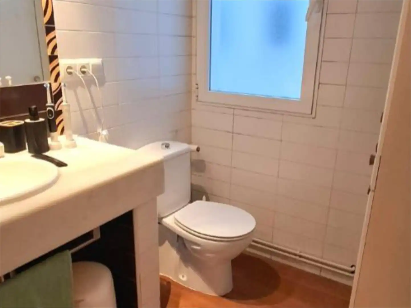 Wohnung zum Verkauf in Calle Santa Bárbara, 18, Centro - Sagrario Badezimmer von Wohnung zum Verkauf in Granada Capital mit Klimaanlage