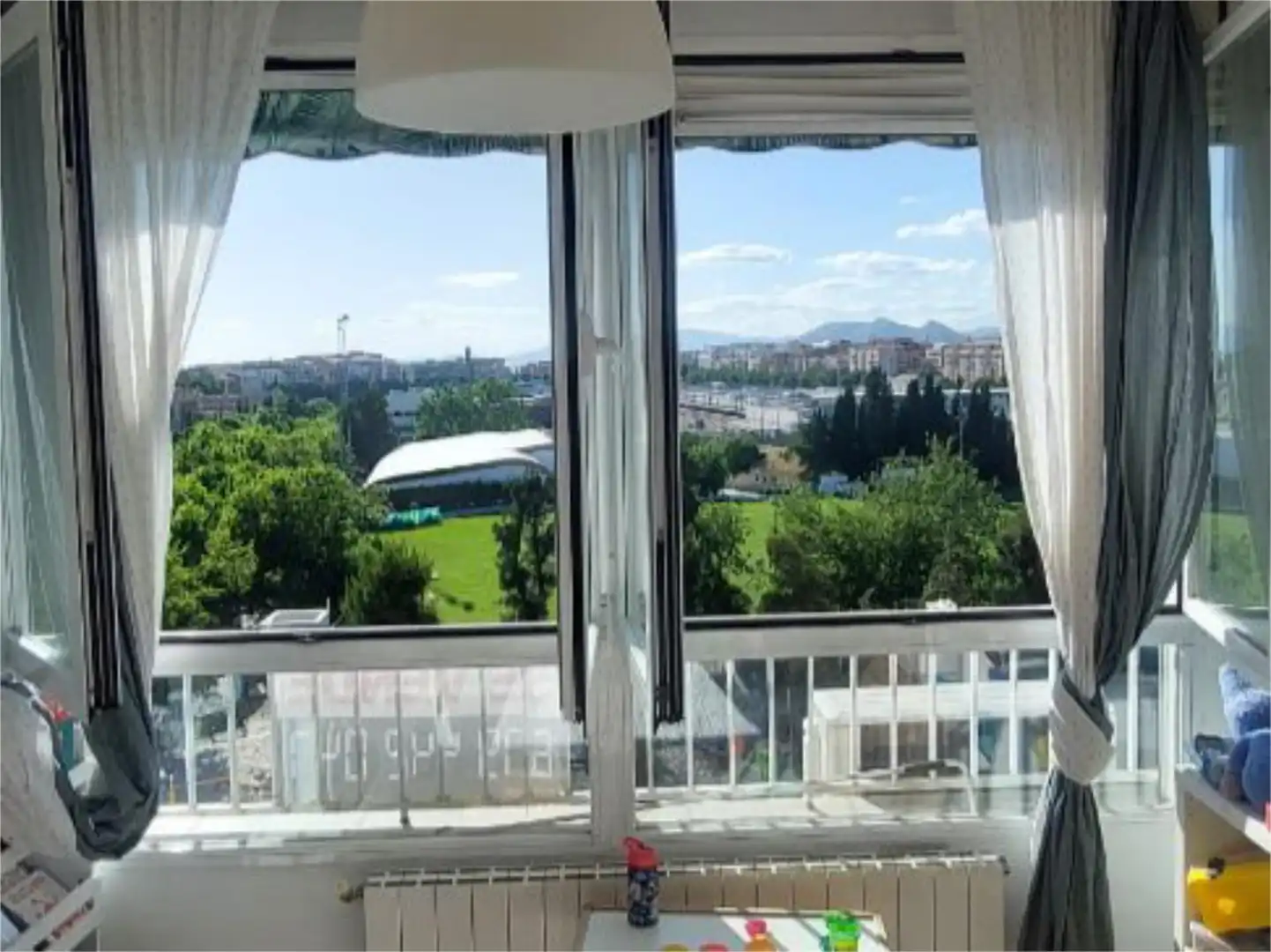 Wohnung zum Verkauf in Calle Santa Bárbara, 18, Centro - Sagrario Außenansicht von Wohnung zum Verkauf in Granada Capital mit Klimaanlage