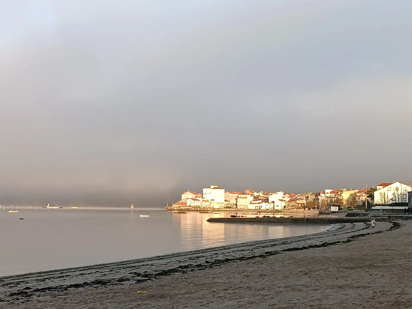 Vista exterior de Apartamento de alquiler en Vilagarcía de Arousa con Piscina, Amueblado y Horno