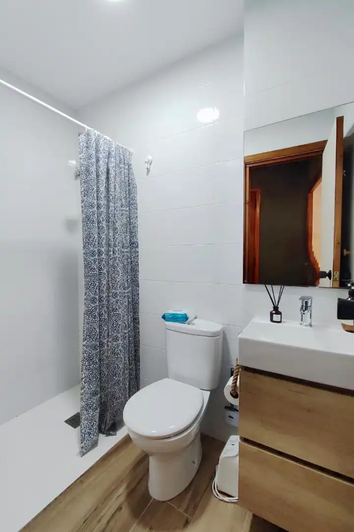 Baño de Casa adosada en venta en Bolbaite con Terraza, Amueblado y Lavadora