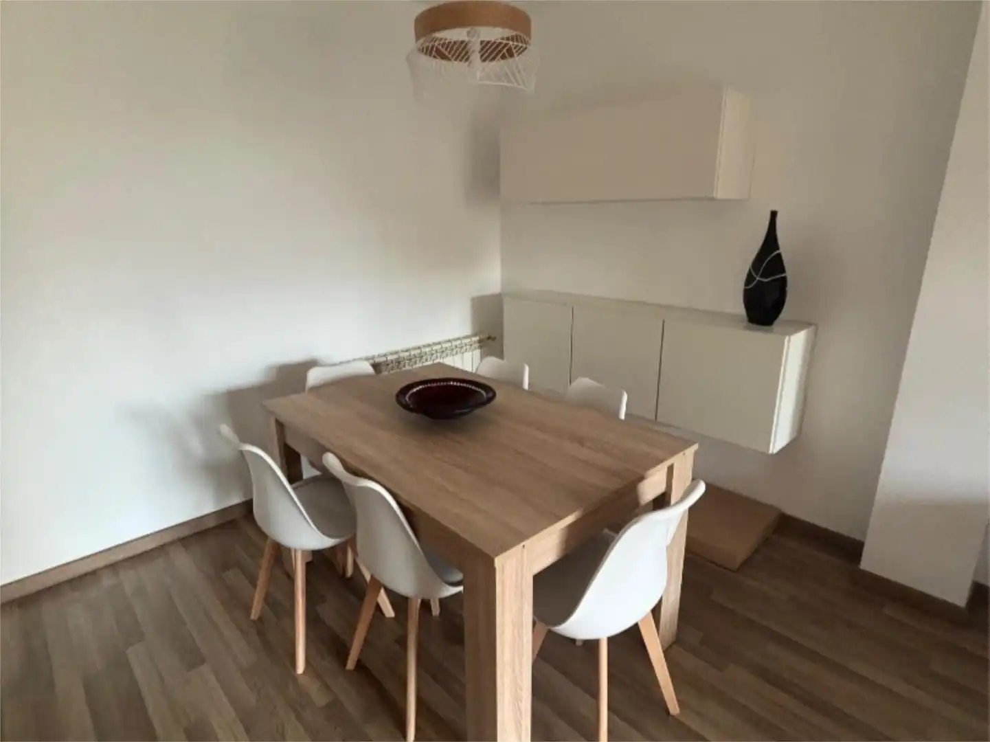 Esszimmer von Erdgeschoss zur Miete in Sant Pol de Mar mit Klimaanlage, Heizung und Privatgarten
