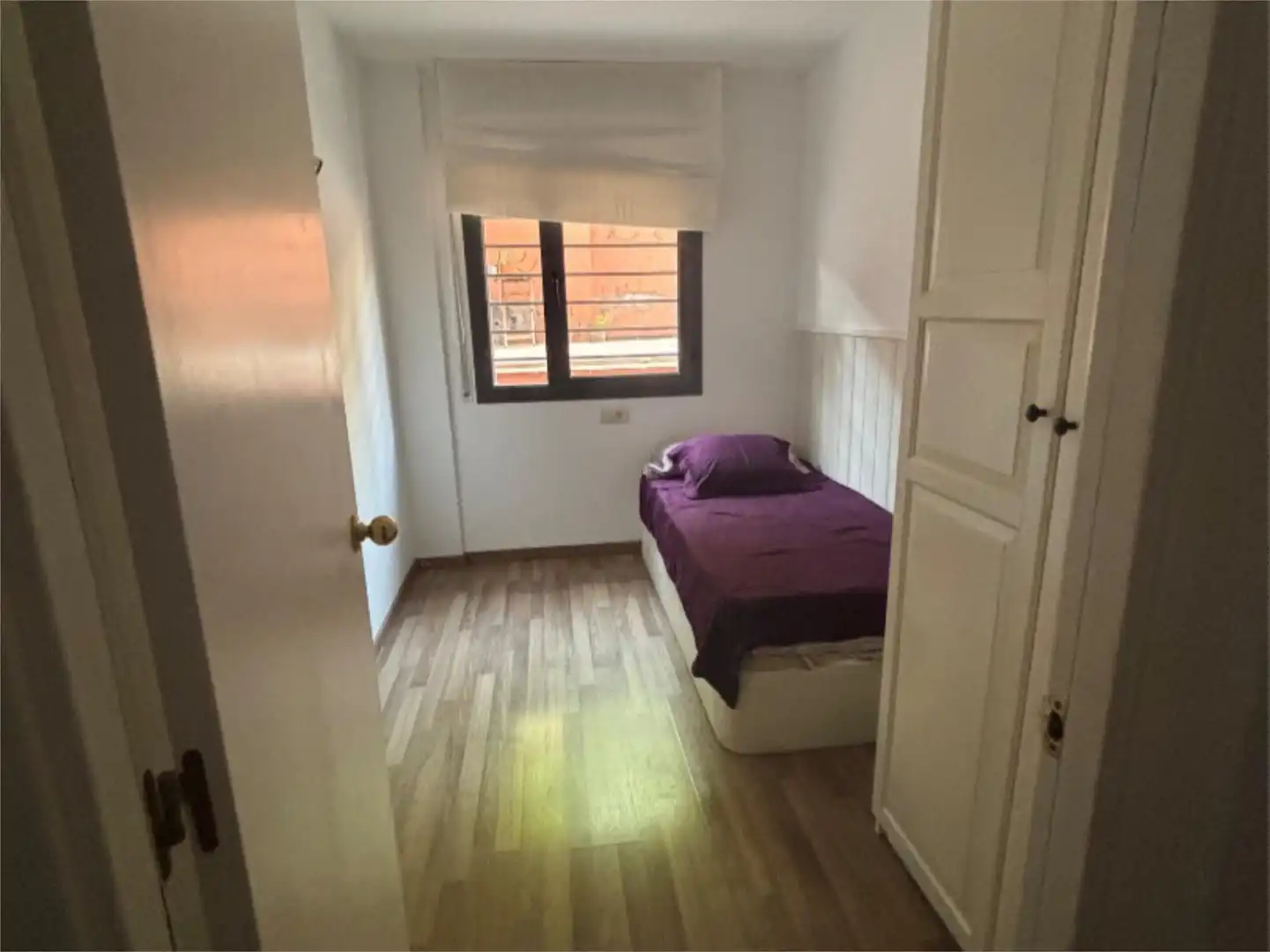 Schlafzimmer von Erdgeschoss zur Miete in Sant Pol de Mar mit Klimaanlage, Heizung und Privatgarten