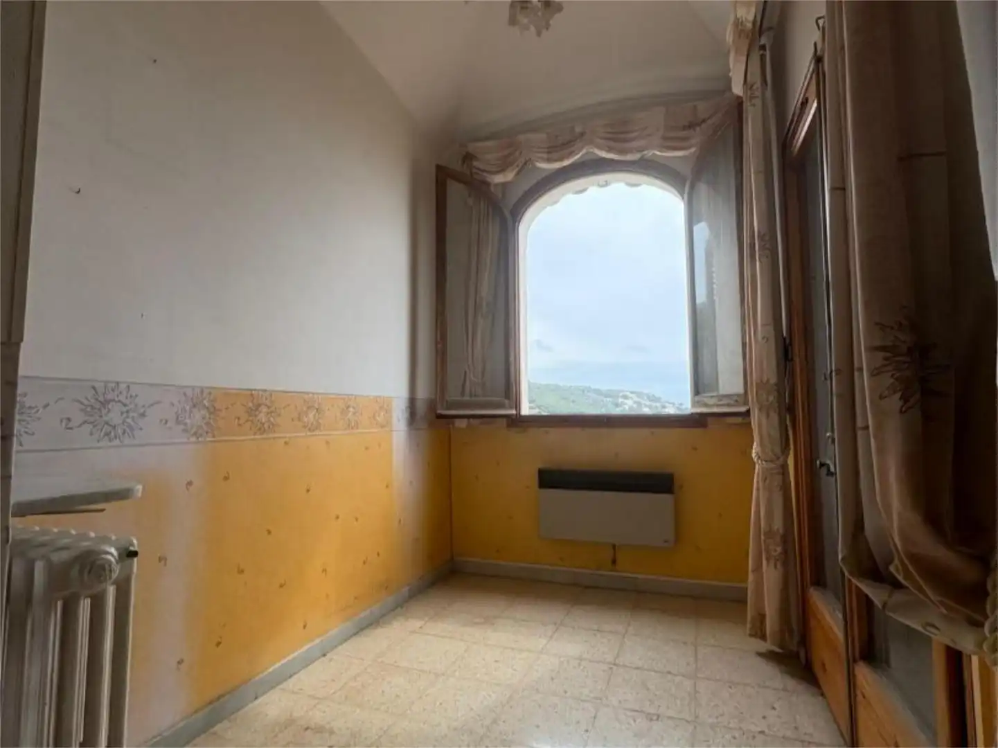 Piso en venta en Carrer Mediterrània, 17, L'Estartit Poble Habitación de Piso en venta en L'Estartit con Aire acondicionado, Terraza y Balcón