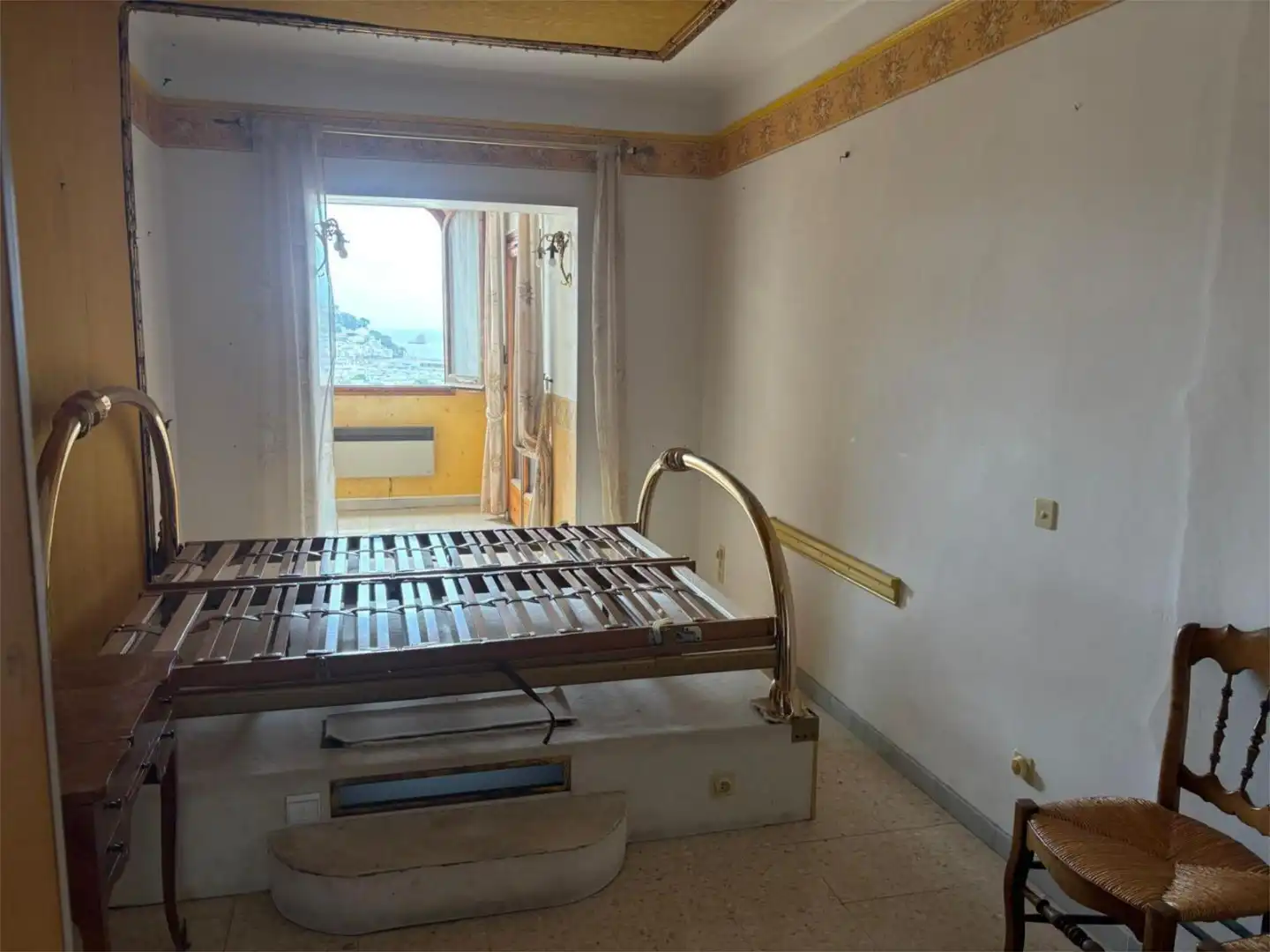 Piso en venta en Carrer Mediterrània, 17, L'Estartit Poble Habitación de Piso en venta en L'Estartit con Aire acondicionado, Terraza y Balcón