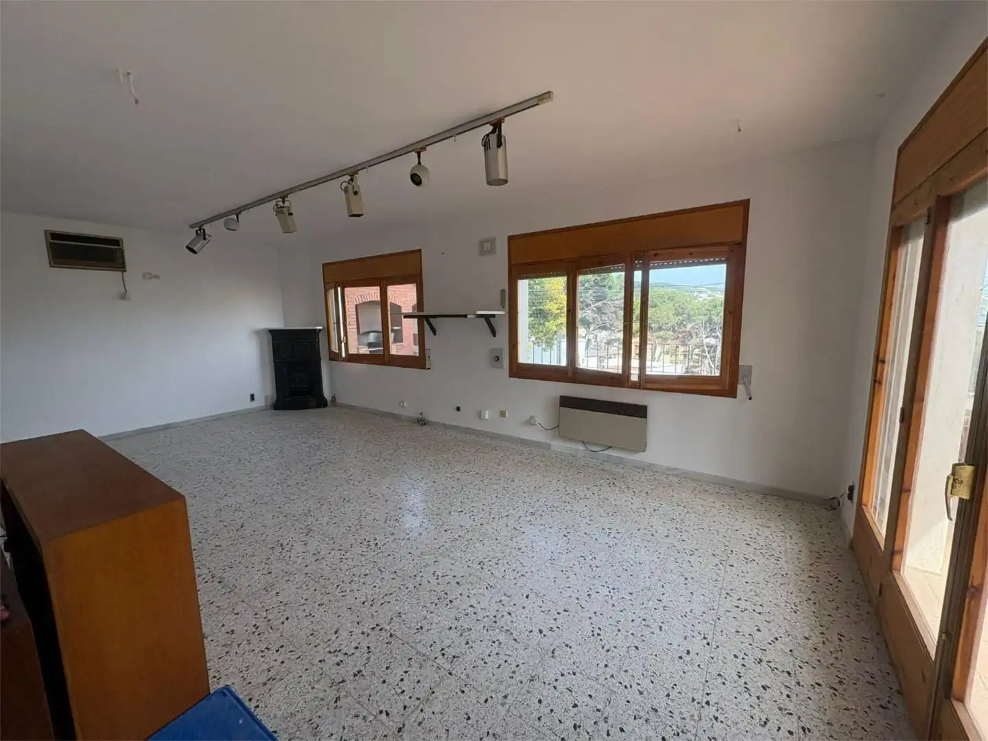 Piso en venta en Carrer Mediterrània, 17, L'Estartit Poble Sala de estar de Piso en venta en L'Estartit con Aire acondicionado, Terraza y Balcón