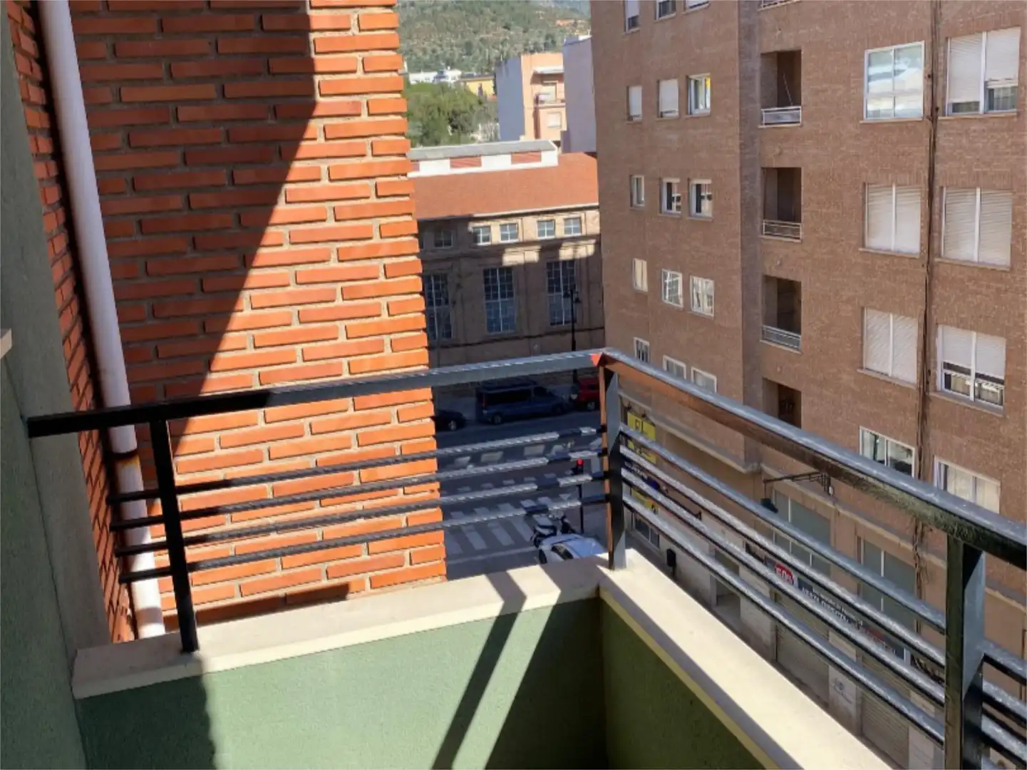 Piso en venta en Carrer Sabadell, 10, Zona Nord Terraza de Piso en venta en Alcoy / Alcoi con Aire acondicionado, Trastero y Amueblado