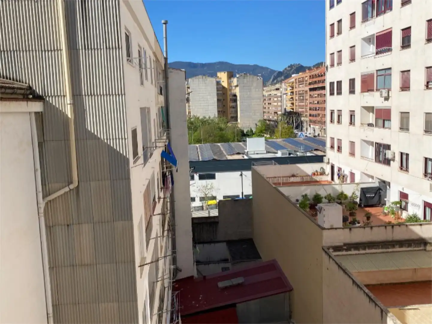 Piso en venta en Carrer Sabadell, 10, Zona Nord Vista exterior de Piso en venta en Alcoy / Alcoi con Aire acondicionado, Trastero y Amueblado