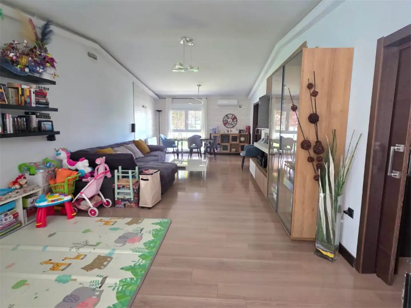 Wohnzimmer von Wohnung zum Verkauf in Navalmoral de la Mata mit Klimaanlage und Schwimmbad