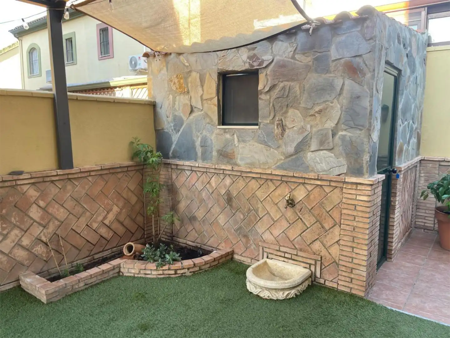 Casa o chalet en venta en Pasaje Honorio, 21, Avenida de Europa Jardín de Casa o chalet en venta en Montequinto con Aire acondicionado y Terraza