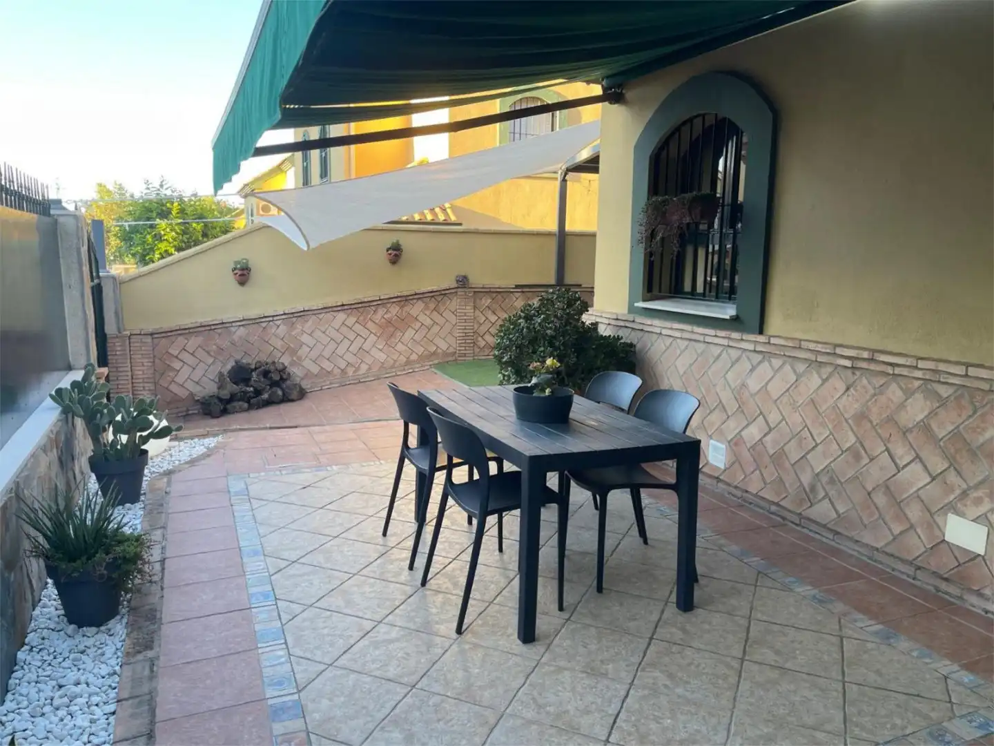 Casa o chalet en venta en Pasaje Honorio, 21, Avenida de Europa Terraza de Casa o chalet en venta en Montequinto con Aire acondicionado y Terraza