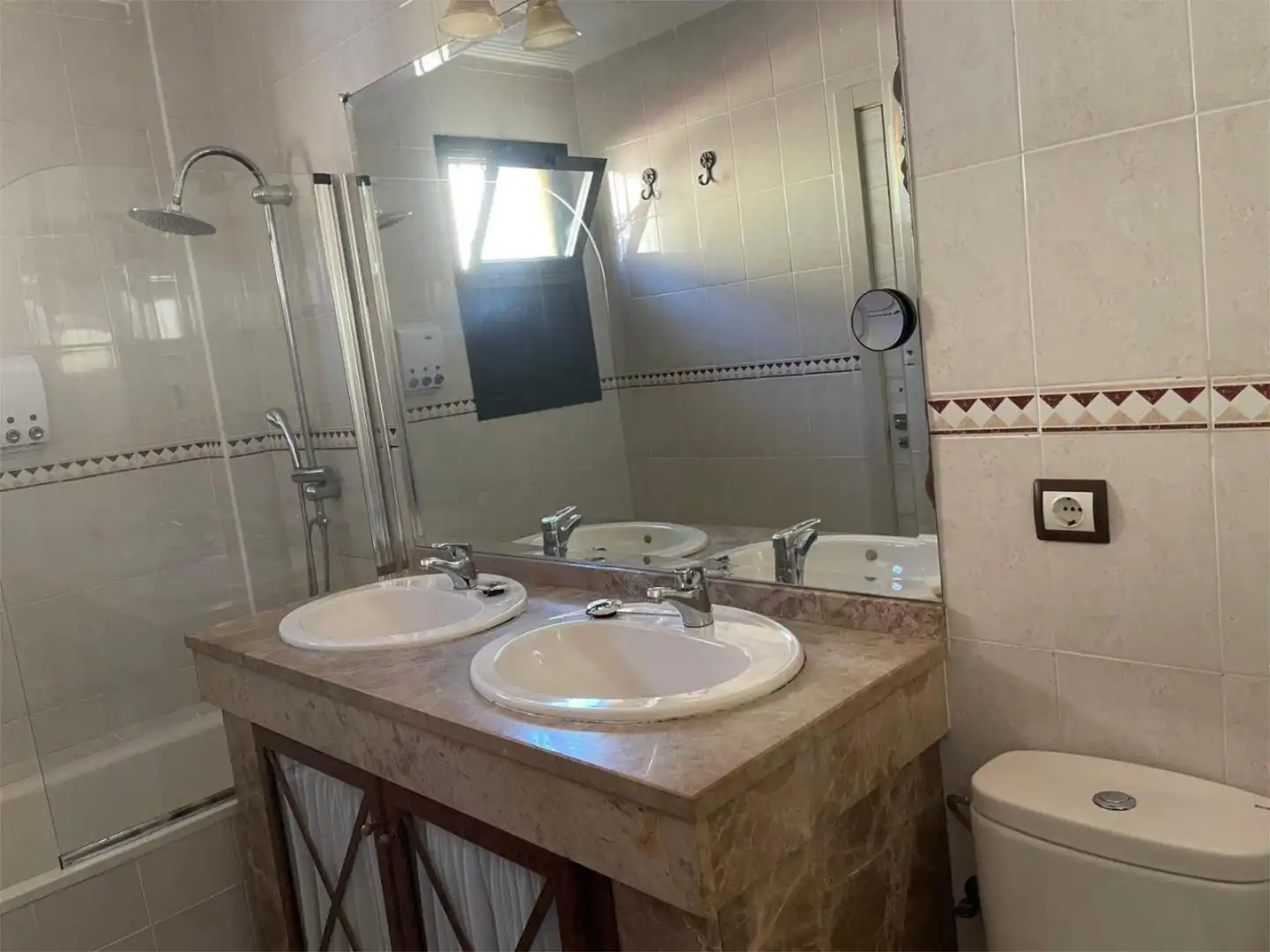 Casa o chalet en venta en Pasaje Honorio, 21, Avenida de Europa Baño de Casa o chalet en venta en Montequinto con Aire acondicionado y Terraza