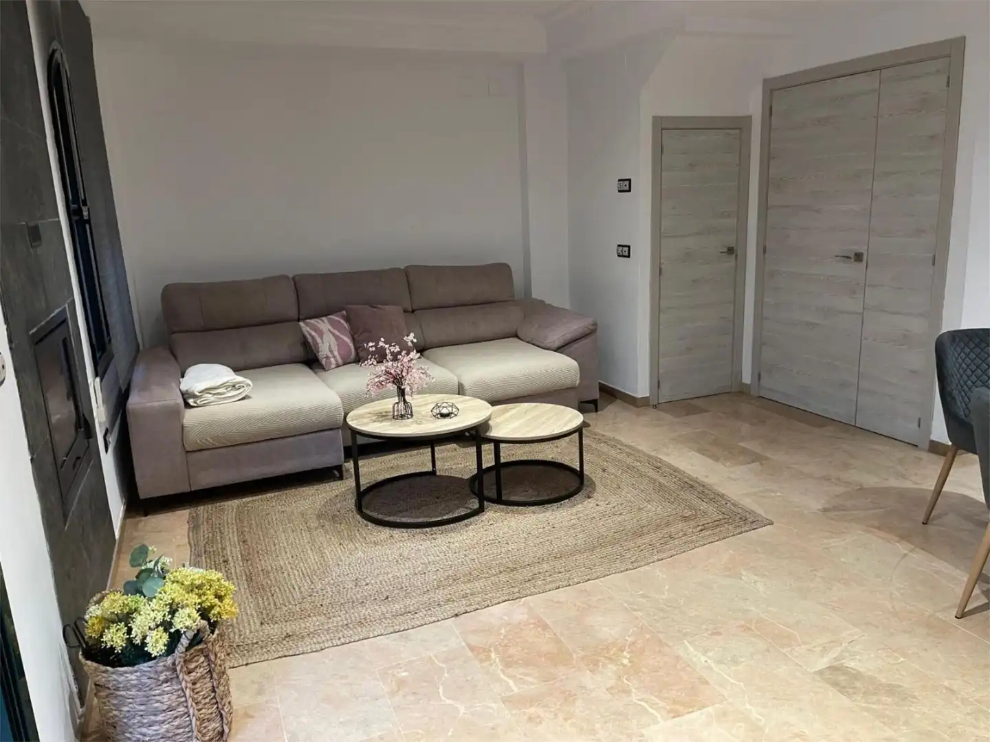 Casa o chalet en venta en Pasaje Honorio, 21, Avenida de Europa Sala de estar de Casa o chalet en venta en Montequinto con Aire acondicionado y Terraza