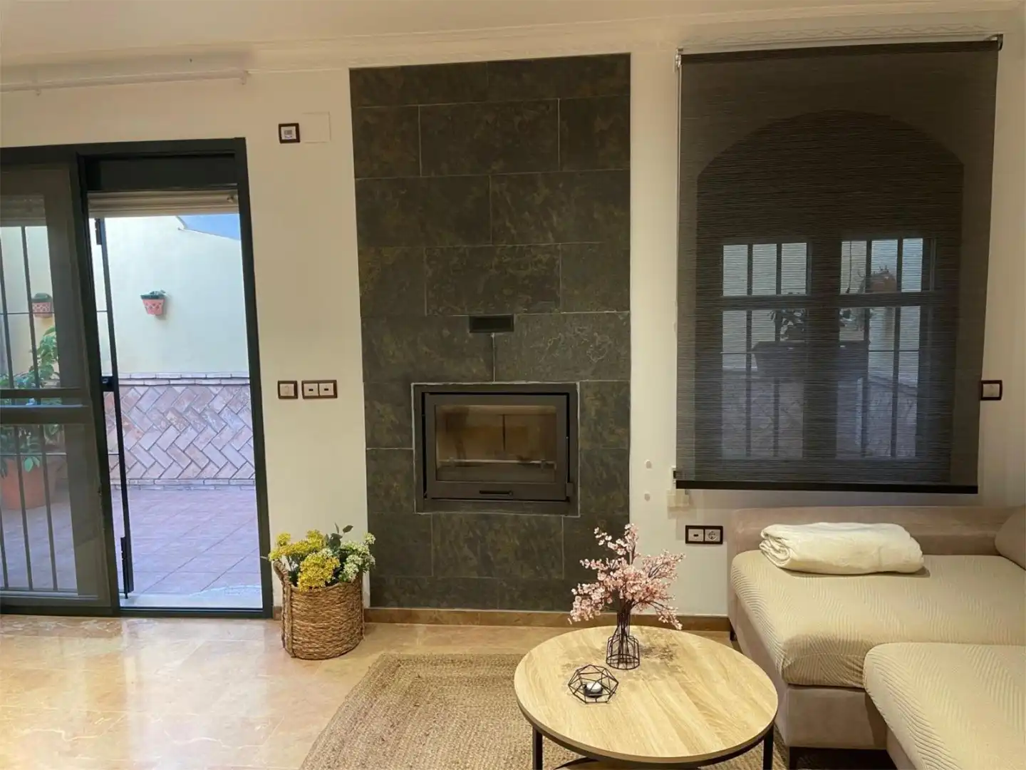 Casa o chalet en venta en Pasaje Honorio, 21, Avenida de Europa Sala de estar de Casa o chalet en venta en Montequinto con Aire acondicionado y Terraza