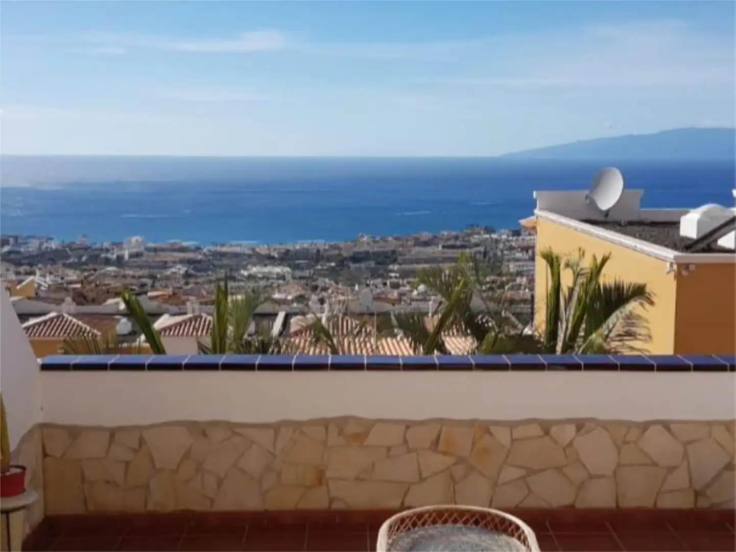 Detached homes for sale in Calle Aragon, 8, Torviscas Centro y Alto Exterior view of Detached homes for sale in Adeje with Air Conditioner, Terrace and Balcony