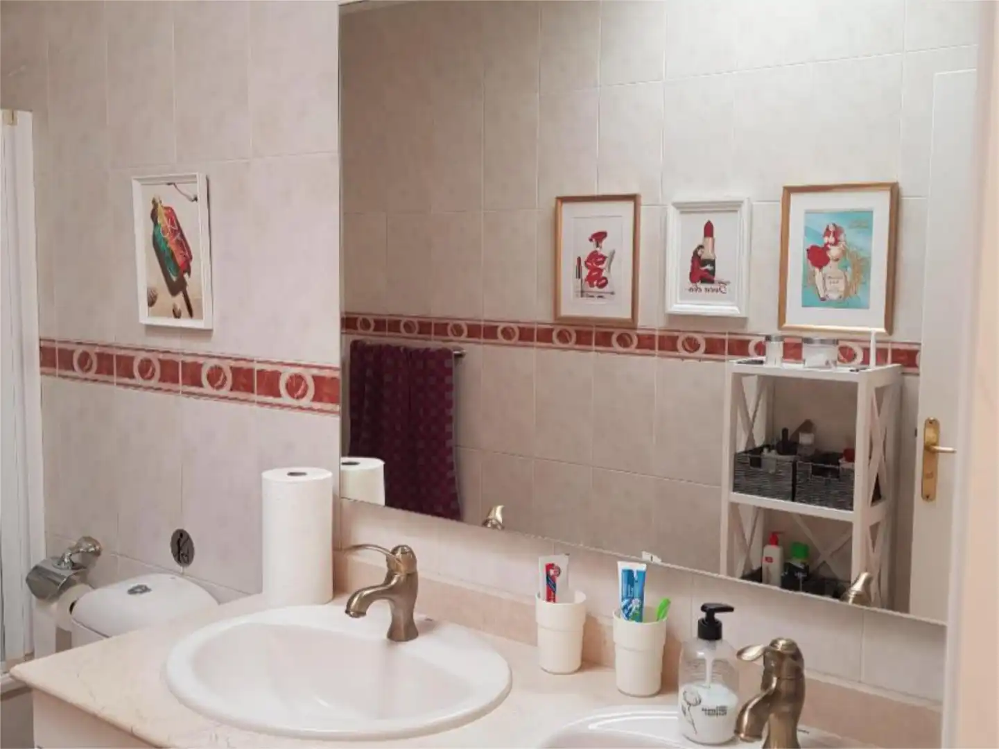 Detached homes for sale in Calle Aragon, 8, Torviscas Centro y Alto Bathroom of Detached homes for sale in Adeje with Air Conditioner, Terrace and Balcony