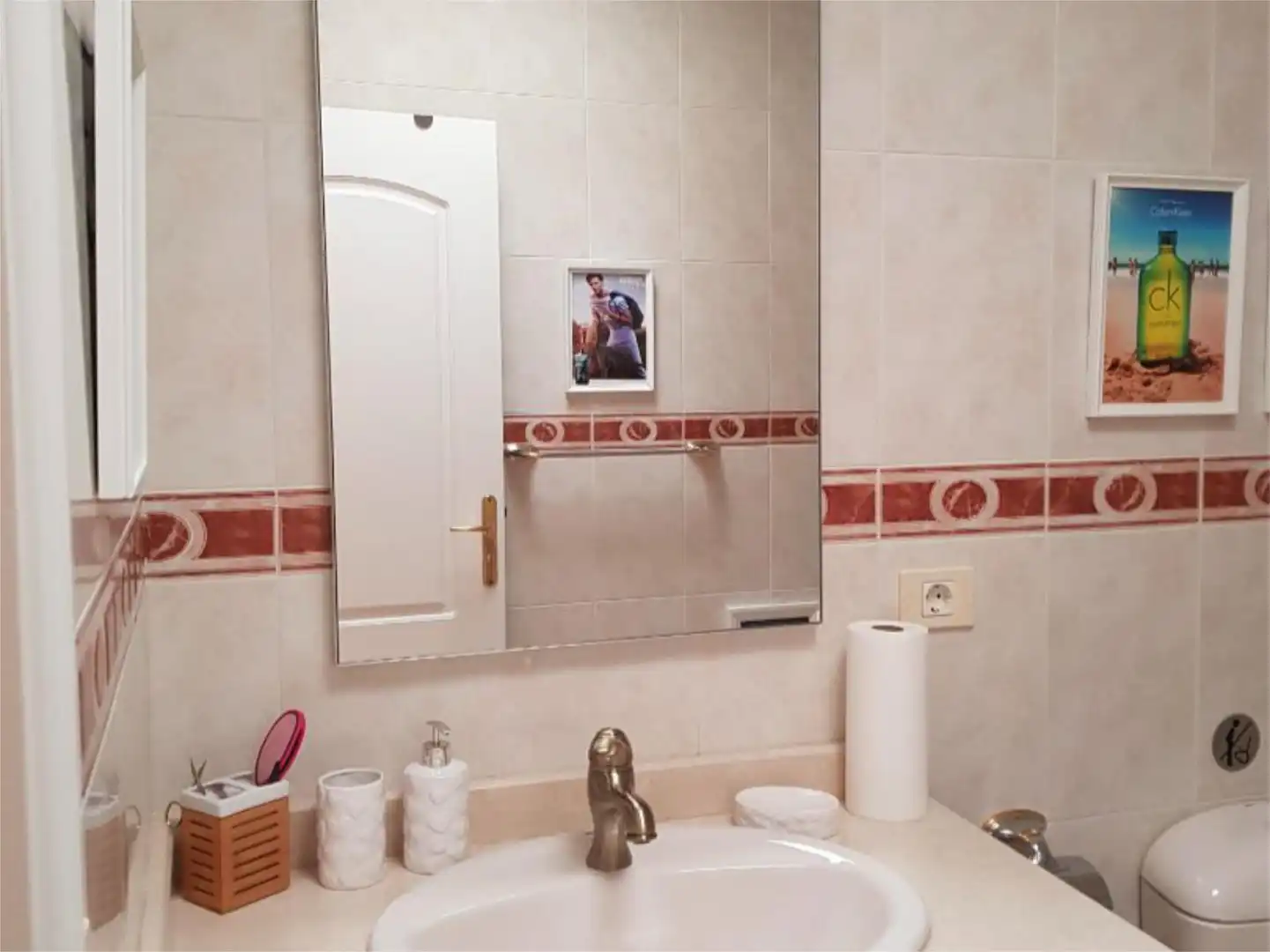 Detached homes for sale in Calle Aragon, 8, Torviscas Centro y Alto Bathroom of Detached homes for sale in Adeje with Air Conditioner, Terrace and Balcony
