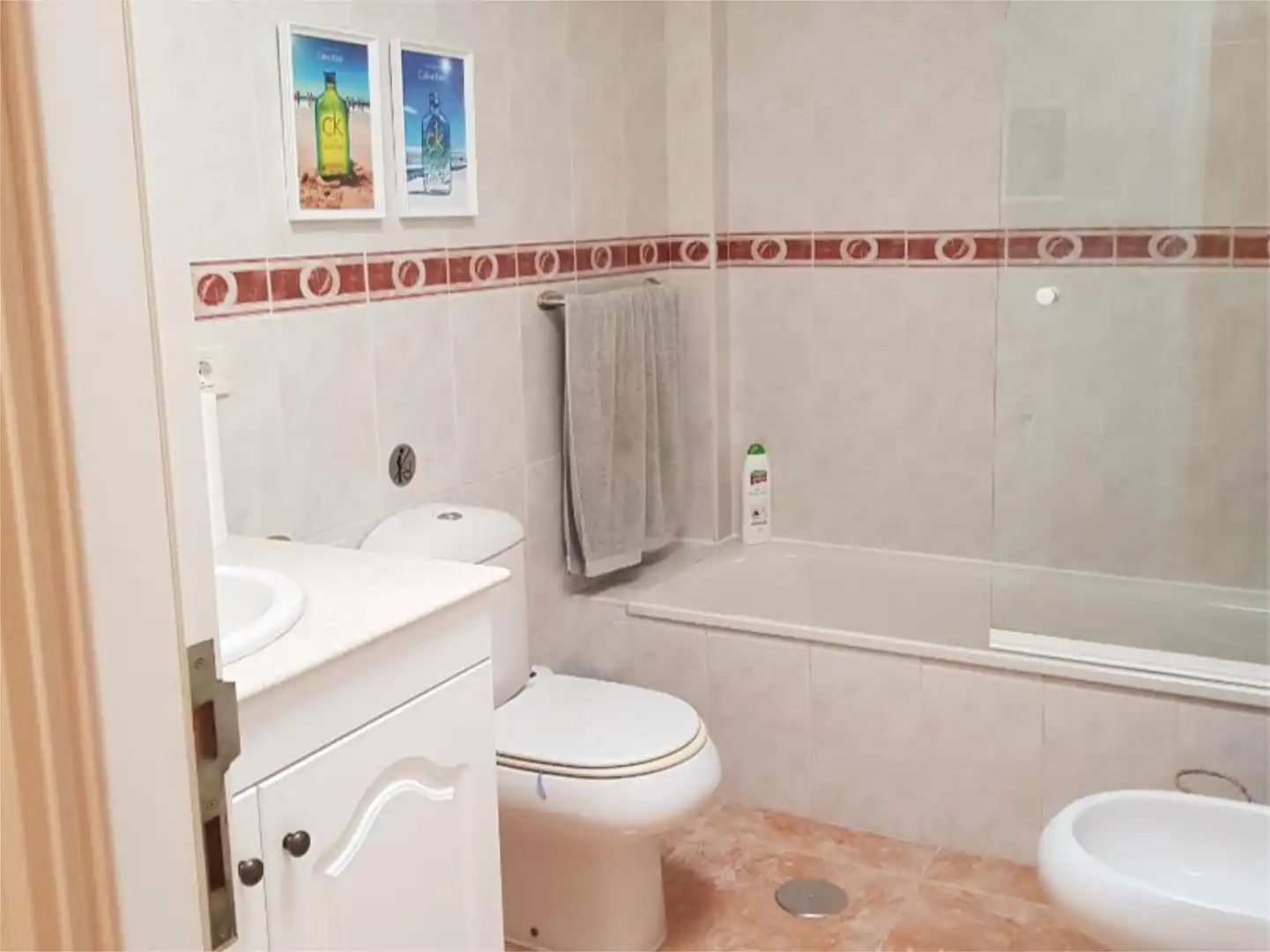 Detached homes for sale in Calle Aragon, 8, Torviscas Centro y Alto Bathroom of Detached homes for sale in Adeje with Air Conditioner, Terrace and Balcony