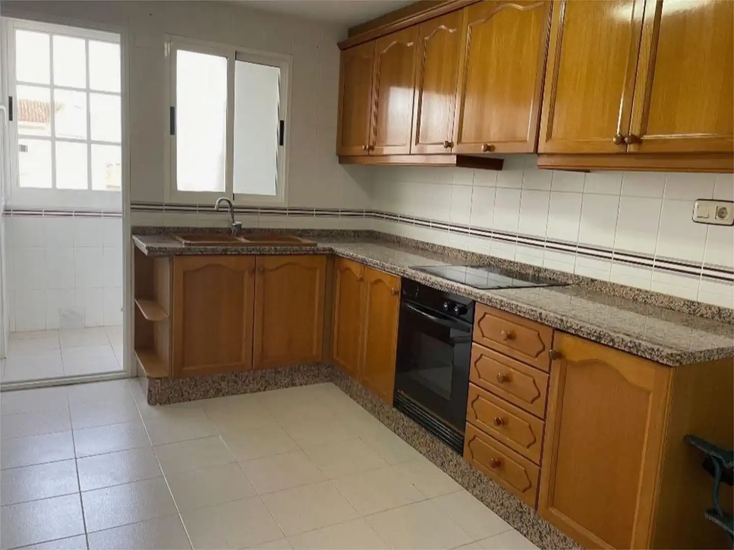 Piso en venta en Carrer Camí la Bola, 12, Xàtiva Cocina de Piso en venta en Xàtiva con Aire acondicionado, Trastero y Parking comunitario