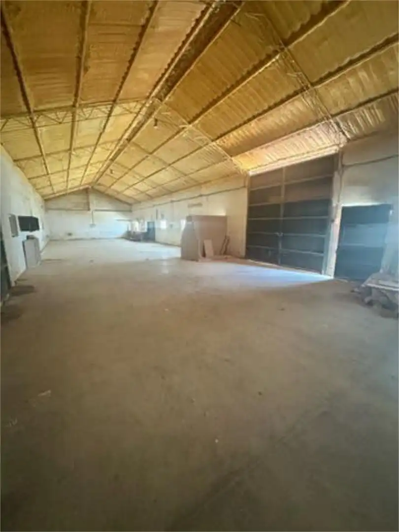 Fabrikhallen zur Miete in Arenal - La Pólvora Fabrikhallen zur Miete in Dos Hermanas