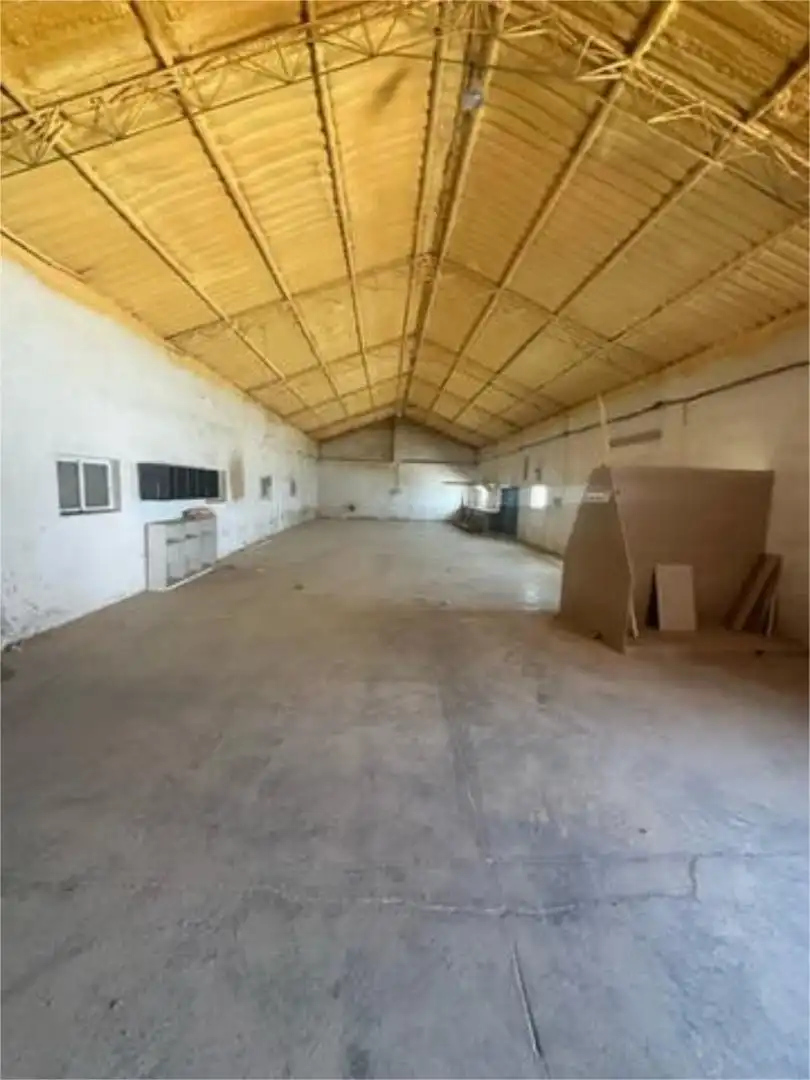 Fabrikhallen zur Miete in Arenal - La Pólvora Fabrikhallen zur Miete in Dos Hermanas