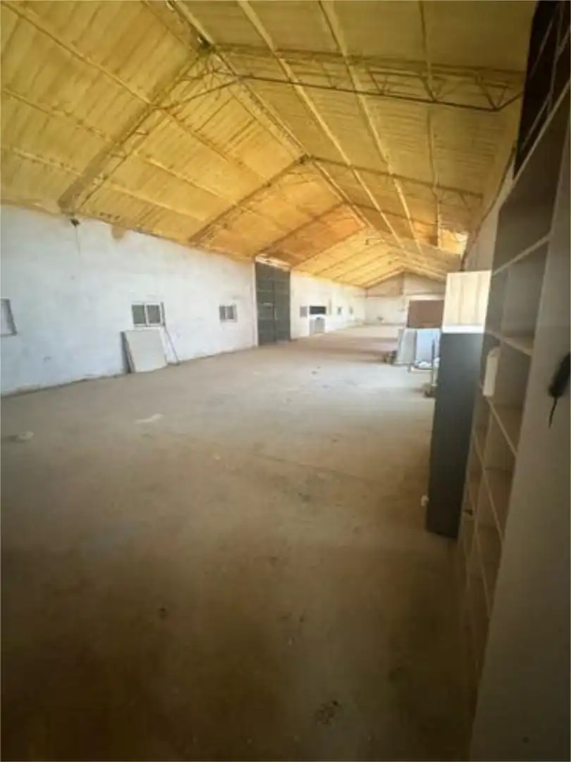 Fabrikhallen zur Miete in Arenal - La Pólvora Fabrikhallen zur Miete in Dos Hermanas