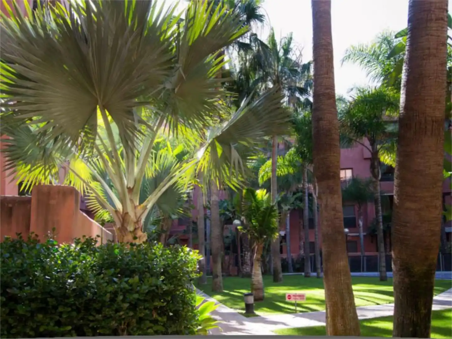 Vista exterior de Pis de lloguer en Motril amb Aire condicionat, Calefacció i Jardí privat