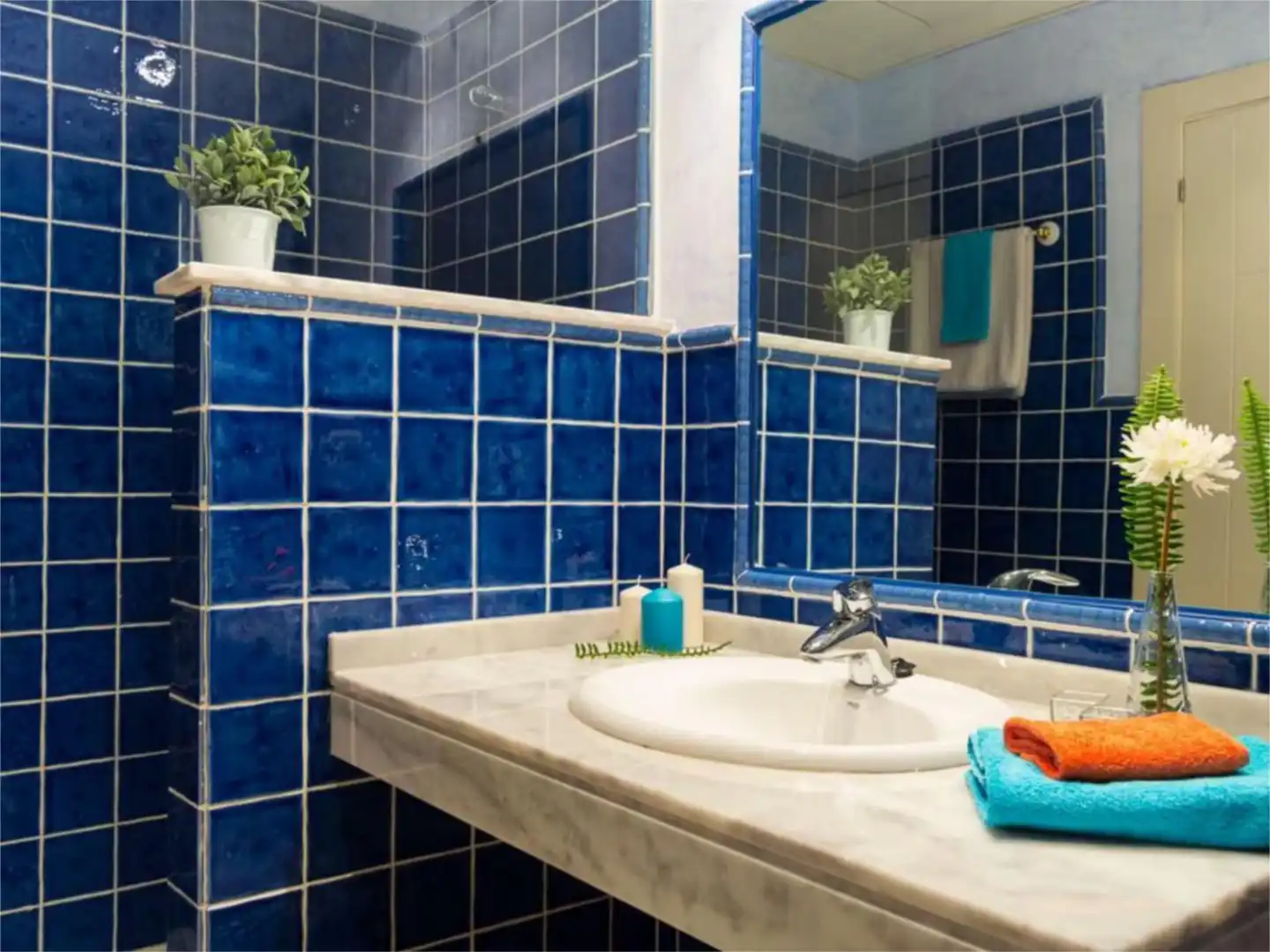 Flat for rent in Calle Rector Federico Mayor Zaragoza, 25, Playa de Granada Bathroom of Flat for rent in Motril with Air Conditioner, Heating and Private garden