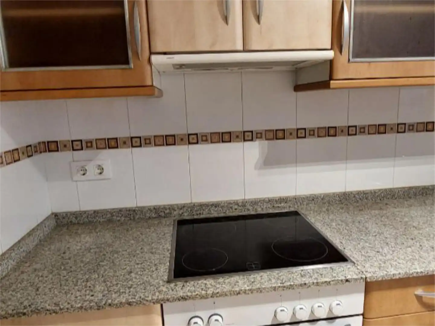 Pis en venda a Avenida de Galicia, 87, El Natahoyo Cuina de Pis en venda en Gijón amb Calefacció, Parquet i Terrassa