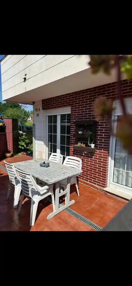Einfamilien-Reihenhaus zum Verkauf in N-611, 20, Los Corrales de Buelna Terrasse von Einfamilien-Reihenhaus zum Verkauf in Los Corrales de Buelna mit Terrasse