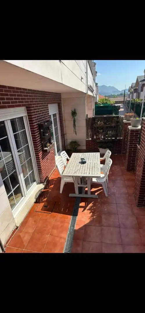Einfamilien-Reihenhaus zum Verkauf in N-611, 20, Los Corrales de Buelna Terrasse von Einfamilien-Reihenhaus zum Verkauf in Los Corrales de Buelna mit Terrasse