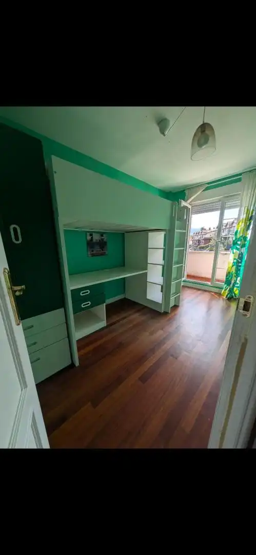 Einfamilien-Reihenhaus zum Verkauf in N-611, 20, Los Corrales de Buelna Schlafzimmer von Einfamilien-Reihenhaus zum Verkauf in Los Corrales de Buelna mit Terrasse