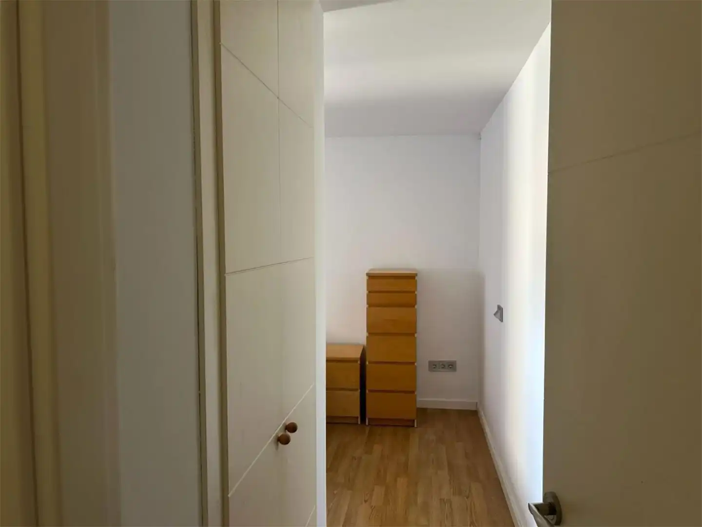 Dormitori de Pis de lloguer en Valencia amb Calefacció, Parquet i Terrassa