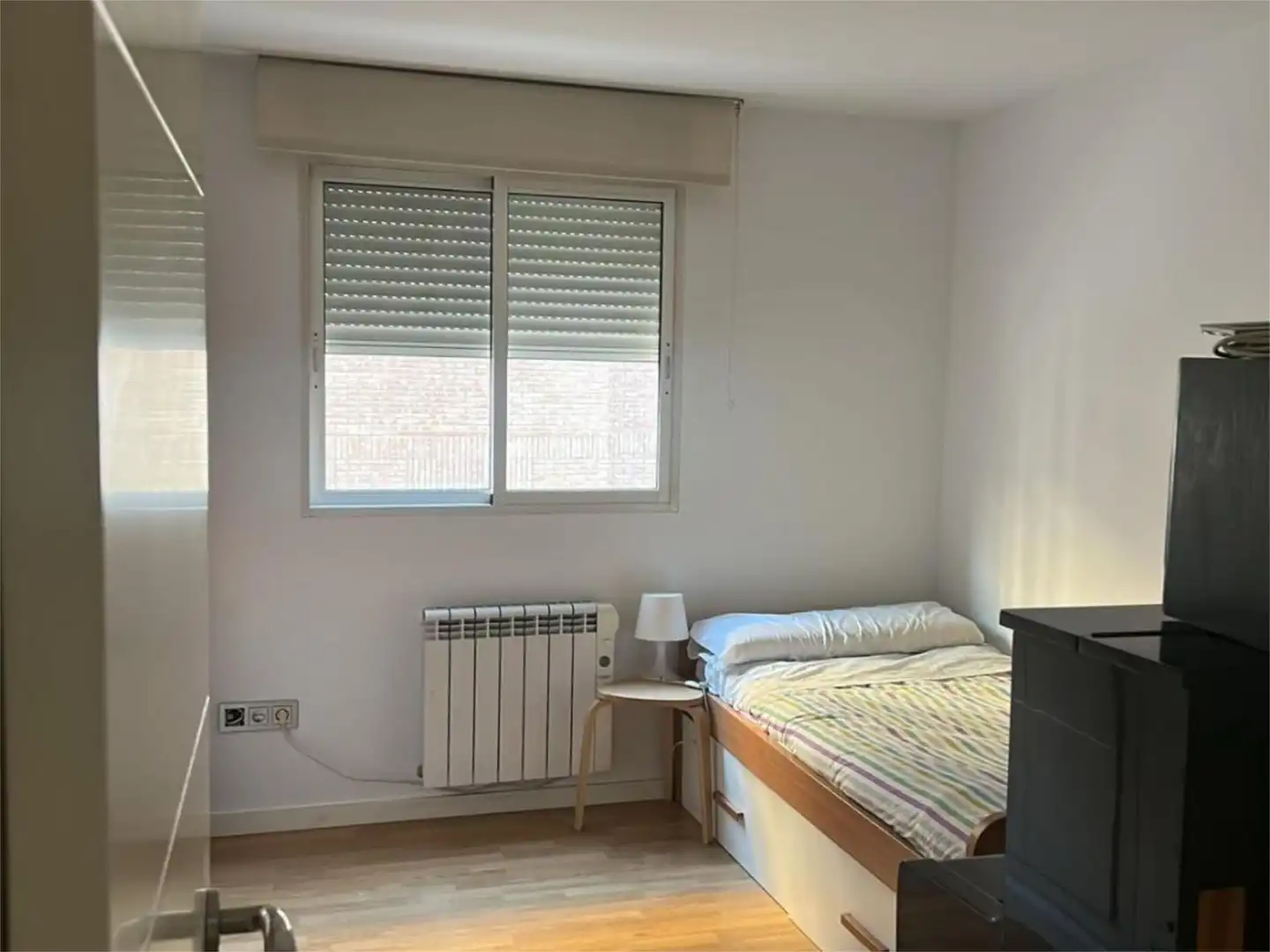 Dormitori de Pis de lloguer en Valencia amb Calefacció, Parquet i Terrassa