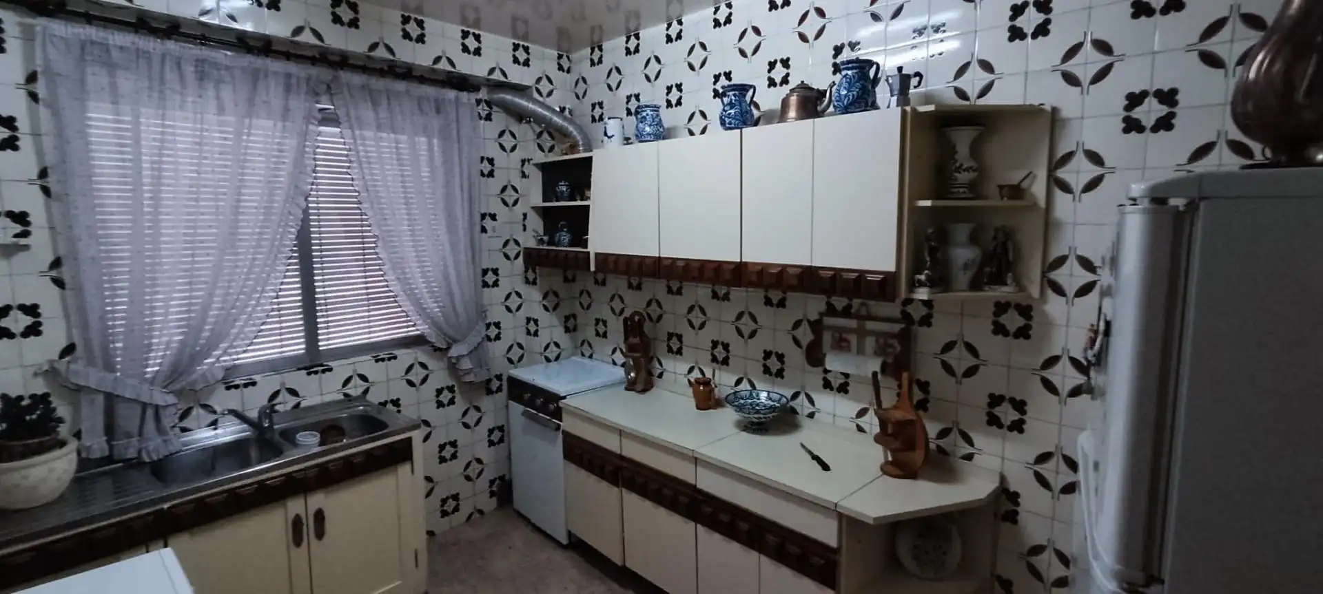 Casa adosada en venta en Calle Adrián López Iriarte, 1, Padul Cocina de Casa adosada en venta en Padul