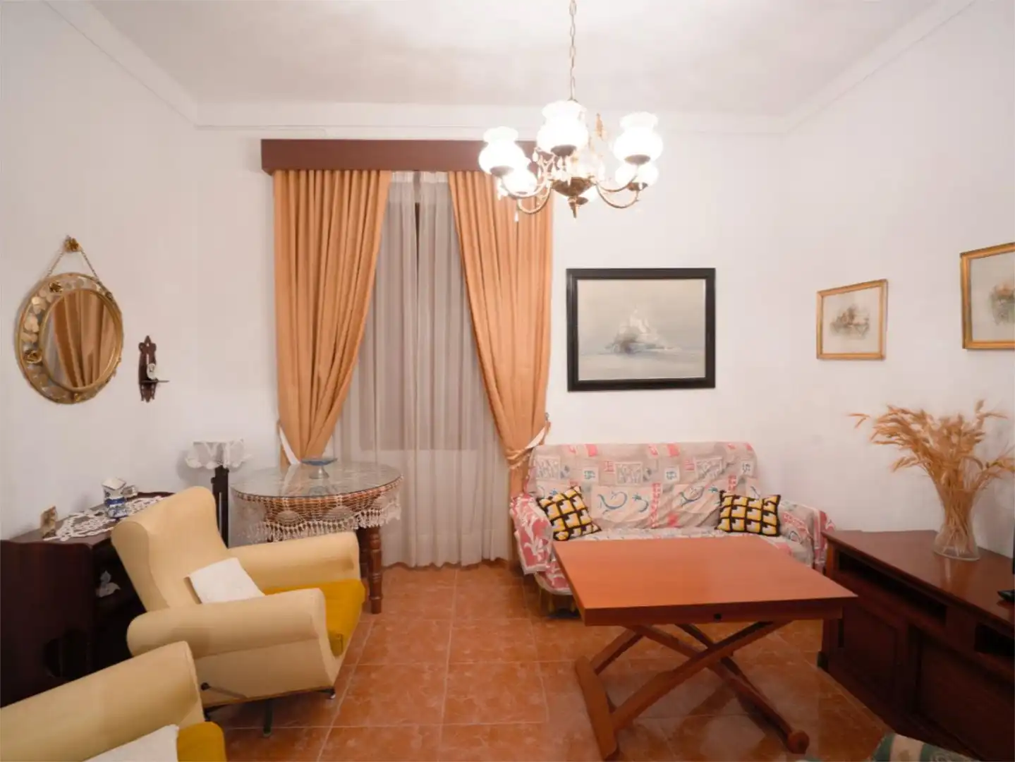Casa adosada en venta en Avenida Andalucia, 31, Fuente de Piedra Sala de estar de Casa adosada en venta en Fuente de Piedra con Balcón