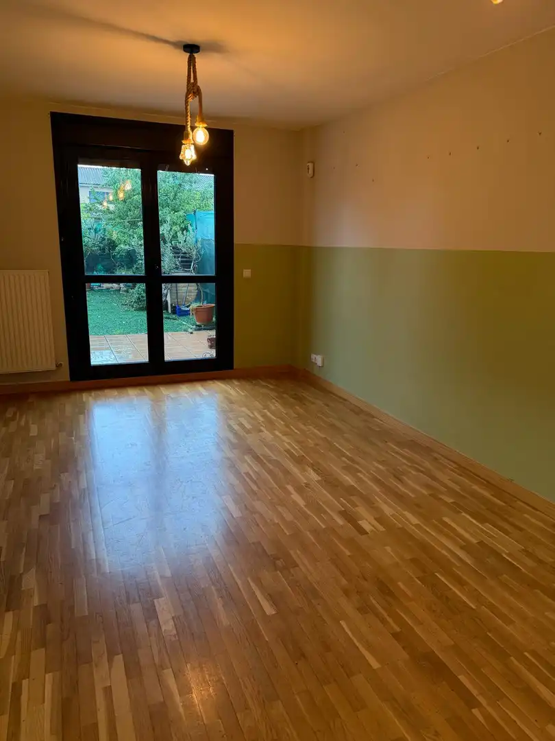 Detached homes for sale in Calle Zabaltzagain, 25, Puente la Reina / Gares Detached homes for sale in Puente la Reina / Gares with Heating, Private garden and Parquet flooring