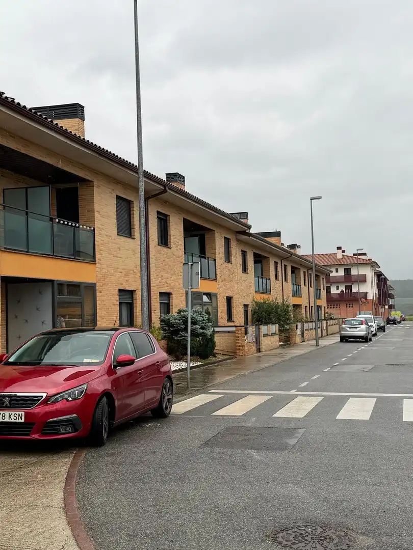 Detached homes for sale in Calle Zabaltzagain, 25, Puente la Reina / Gares Exterior view of Detached homes for sale in Puente la Reina / Gares with Heating, Private garden and Parquet flooring