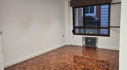 Foto 5 de Piso de alquiler en Plaza Seis de Agosto, 3, Barrio del Centro, Gijón