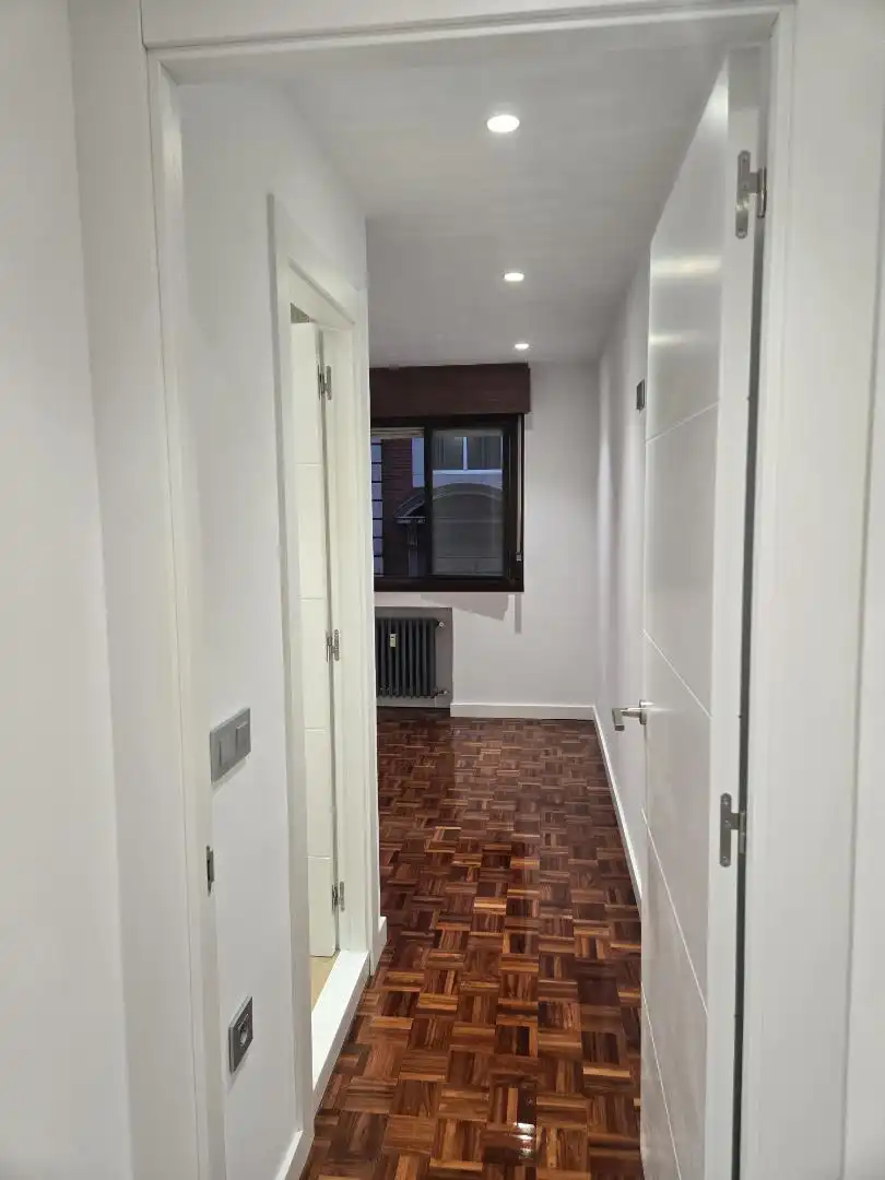 Piso de alquiler en Gijón  con Calefacción, Parquet y Horno