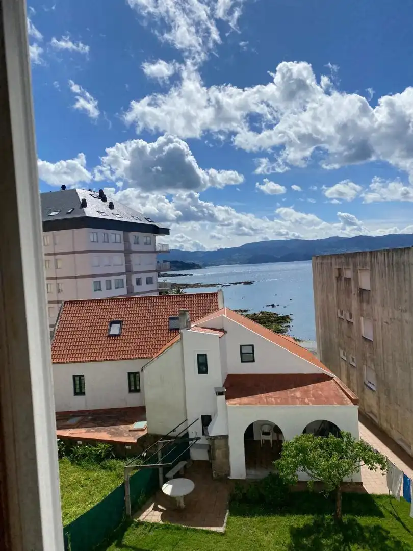 Piso de alquiler en Rúa dos Cesteiros, 7, Sanxenxo pueblo Vista exterior de Piso de alquiler en Sanxenxo con Calefacción, Jardín privado y Terraza