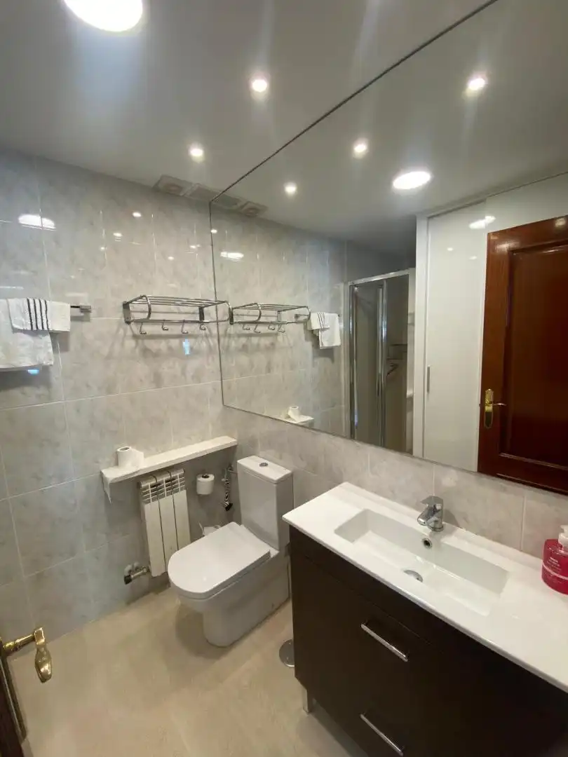 Piso de alquiler en Rúa dos Cesteiros, 7, Sanxenxo pueblo Baño de Piso de alquiler en Sanxenxo con Calefacción, Jardín privado y Terraza