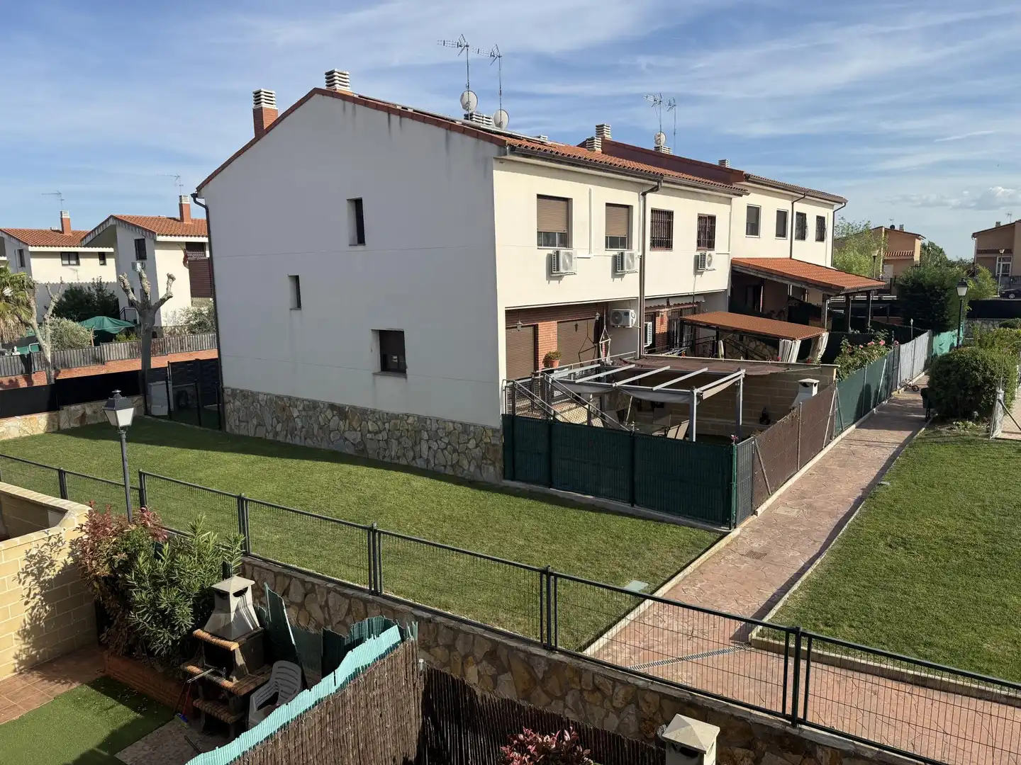 Casa o chalet en venta en Calle Varadero, 34, Las Ventas de Retamosa Vista exterior de Casa o chalet en venta en Las Ventas de Retamosa con Aire acondicionado, Terraza y Piscina