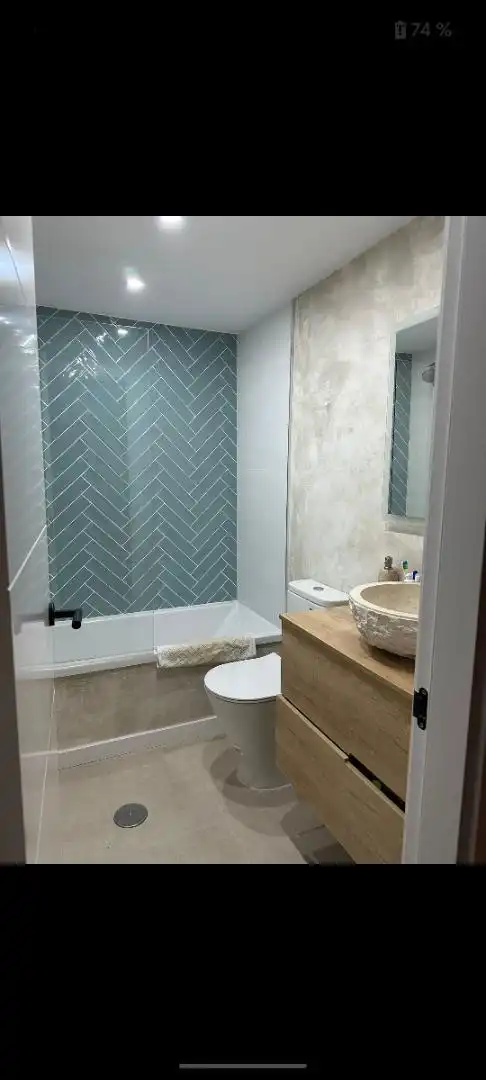 Flat for sale in Calle Luis Buñuel, 15, Huerta Nueva Bathroom of Flat for sale in Estepona with Private garden, Terrace and Swimming Pool