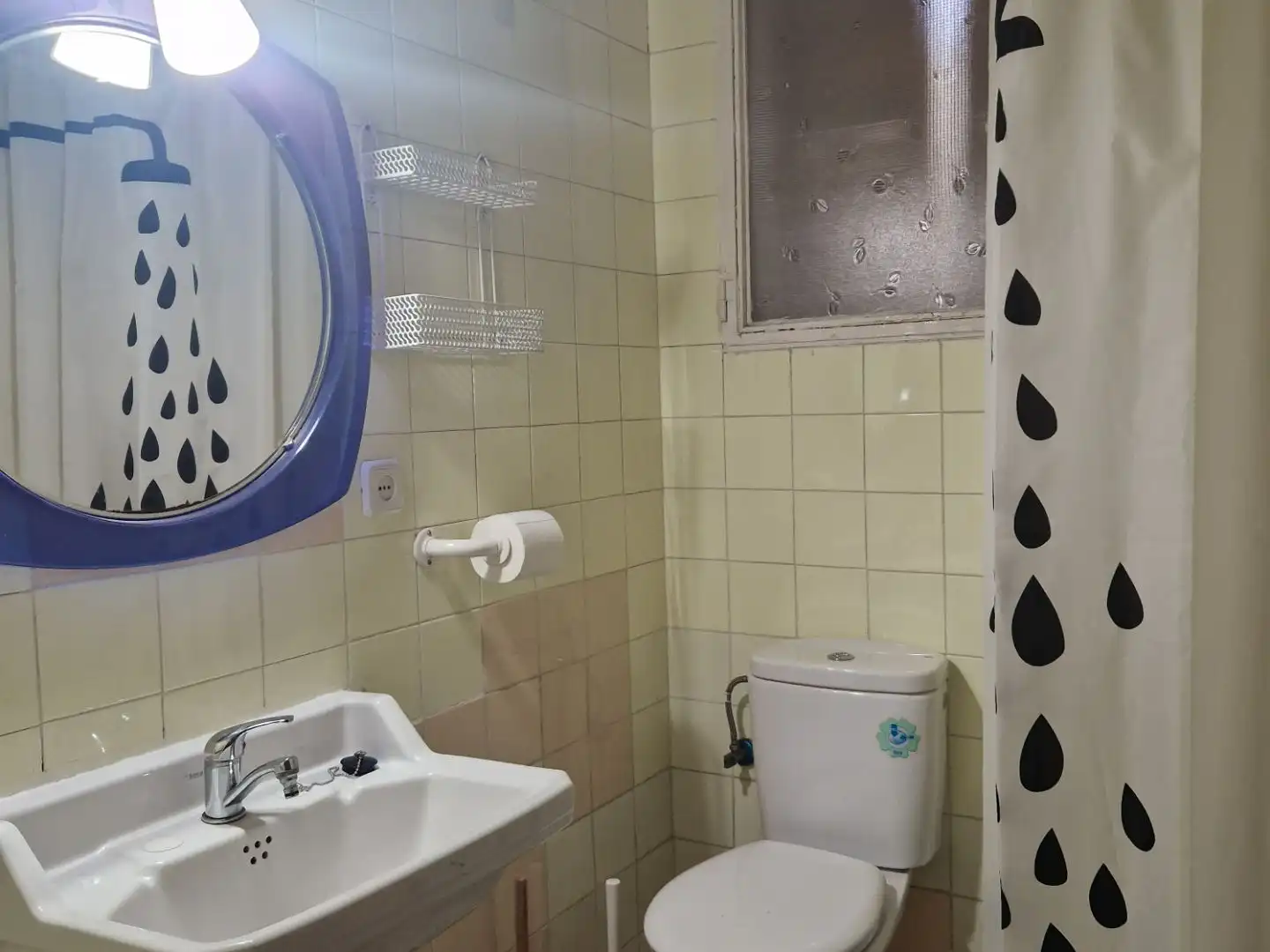 Baño de Casa o chalet de alquiler en La Adrada  con Calefacción, Jardín privado y Terraza