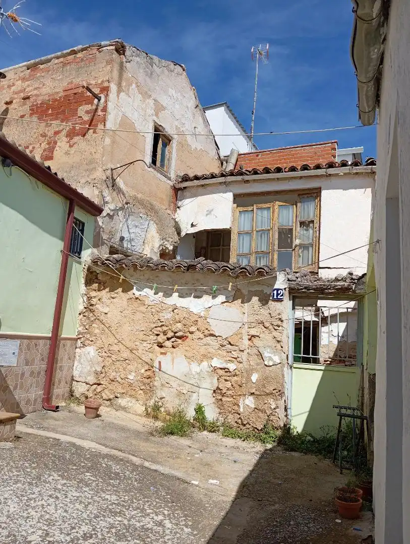 Planta baixa en venda a Calle Serranos, 12, Santa Cruz de la Zarza Vista exterior de Planta baixa en venda en Santa Cruz de la Zarza