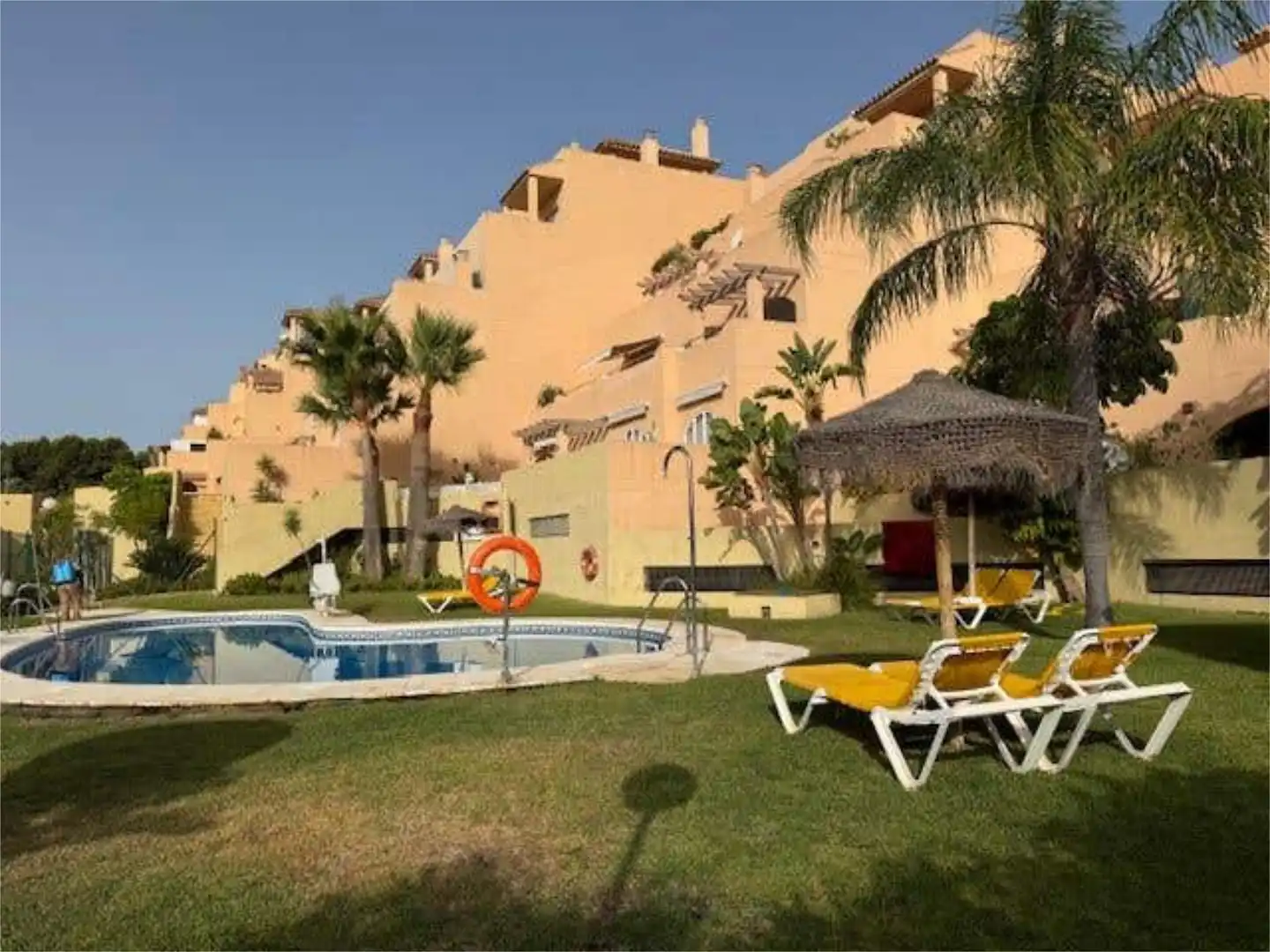 Flat for rent in Calahonda Exterior view of Flat for rent in Mijas with Heating, Private garden and Terrace